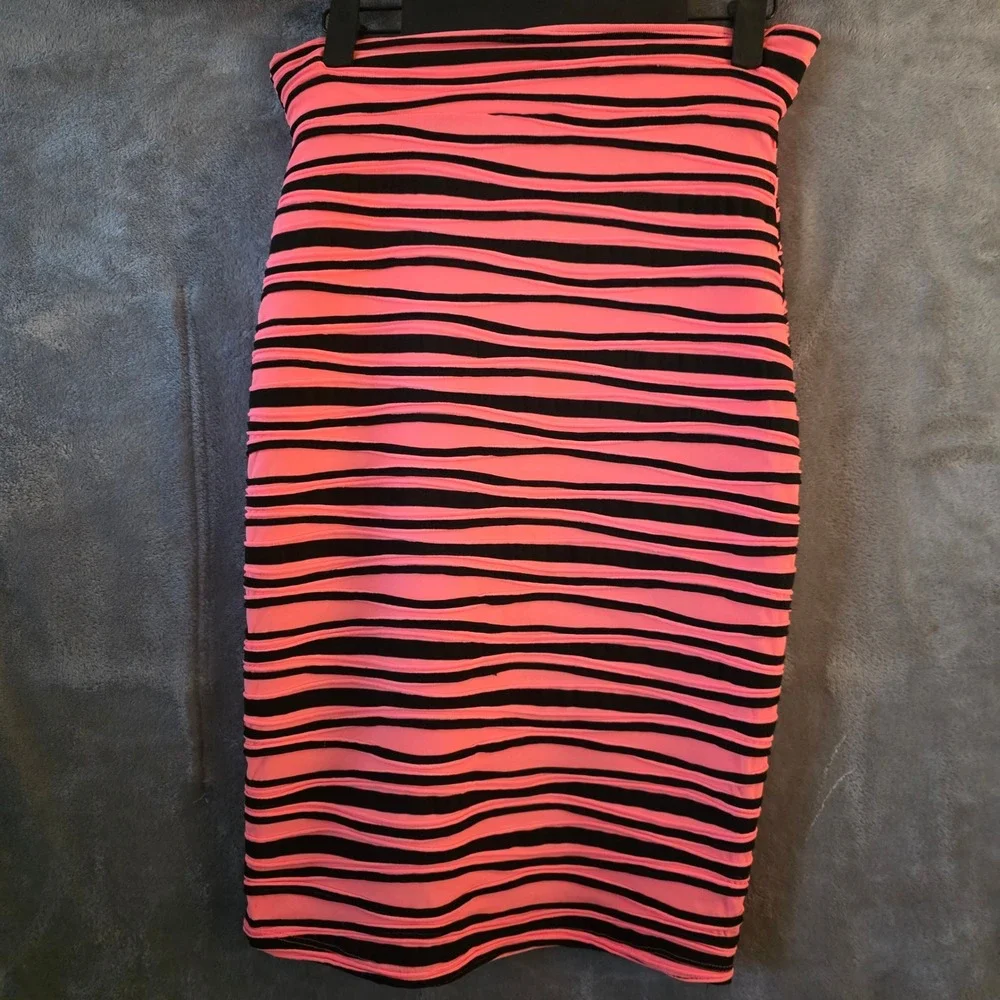 Tu Tu Fashion Coral Pink Black Striped Bodycon Pencil Skirt Small Made in USA